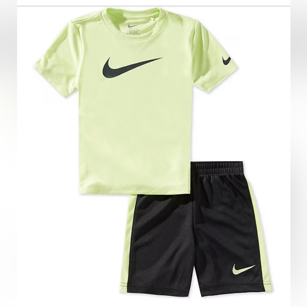 Nike Boys Short Sleeve Swoosh T-Shirt Neon Black Racing Striped Shorts Set 5 6